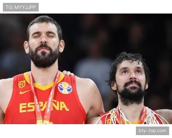 国际篮球规则中干扰球的判定有何不同？从NBA到FIBA对比解析